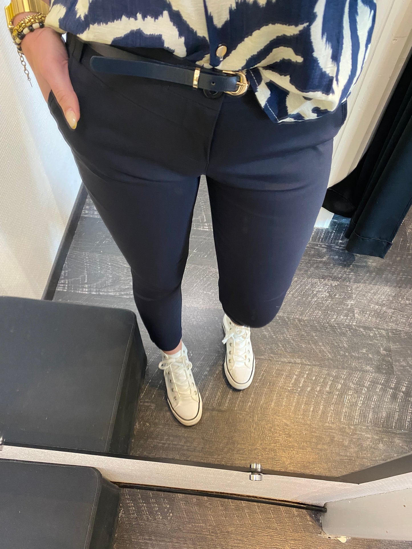 Pantalon élégant marine + ceinture