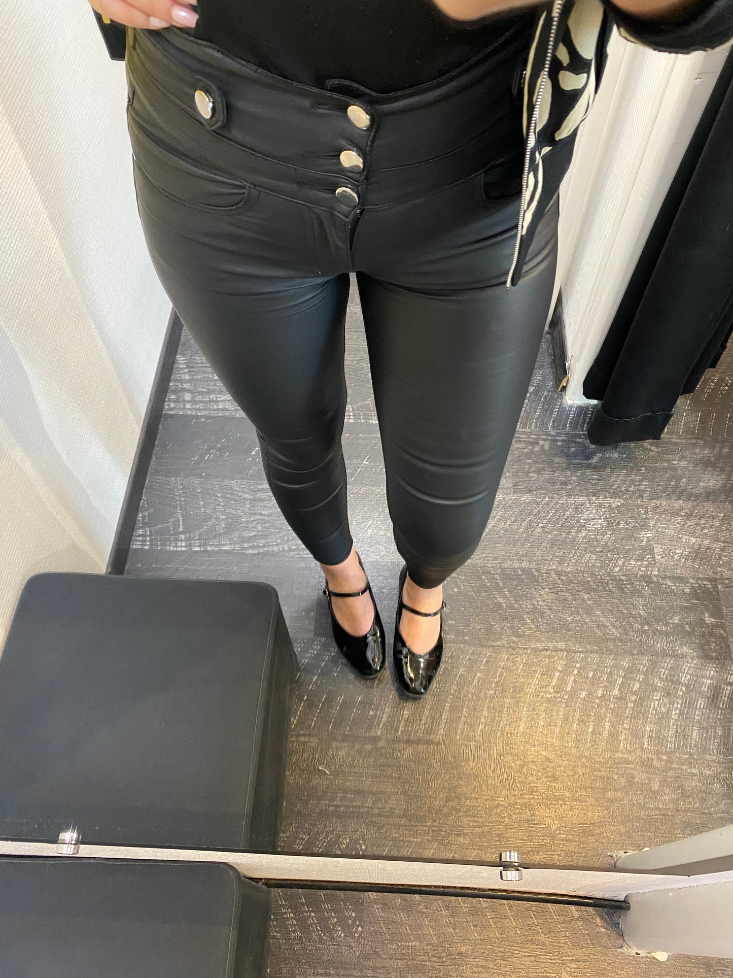 Pantalon simili