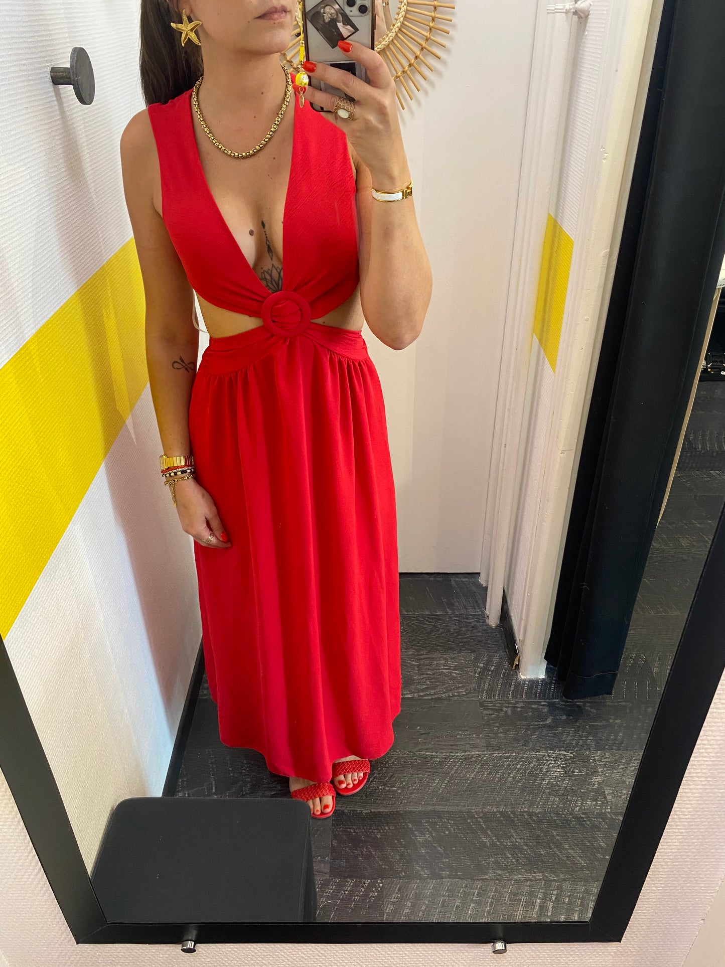 Robe décolleté rouge