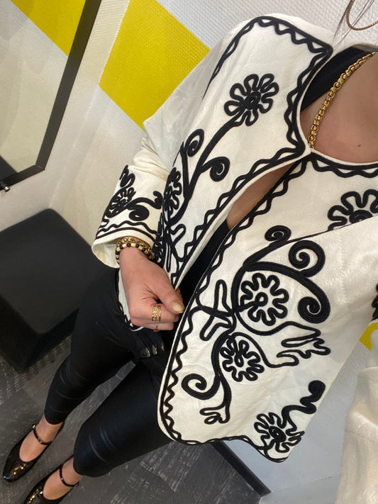 Veste brodée