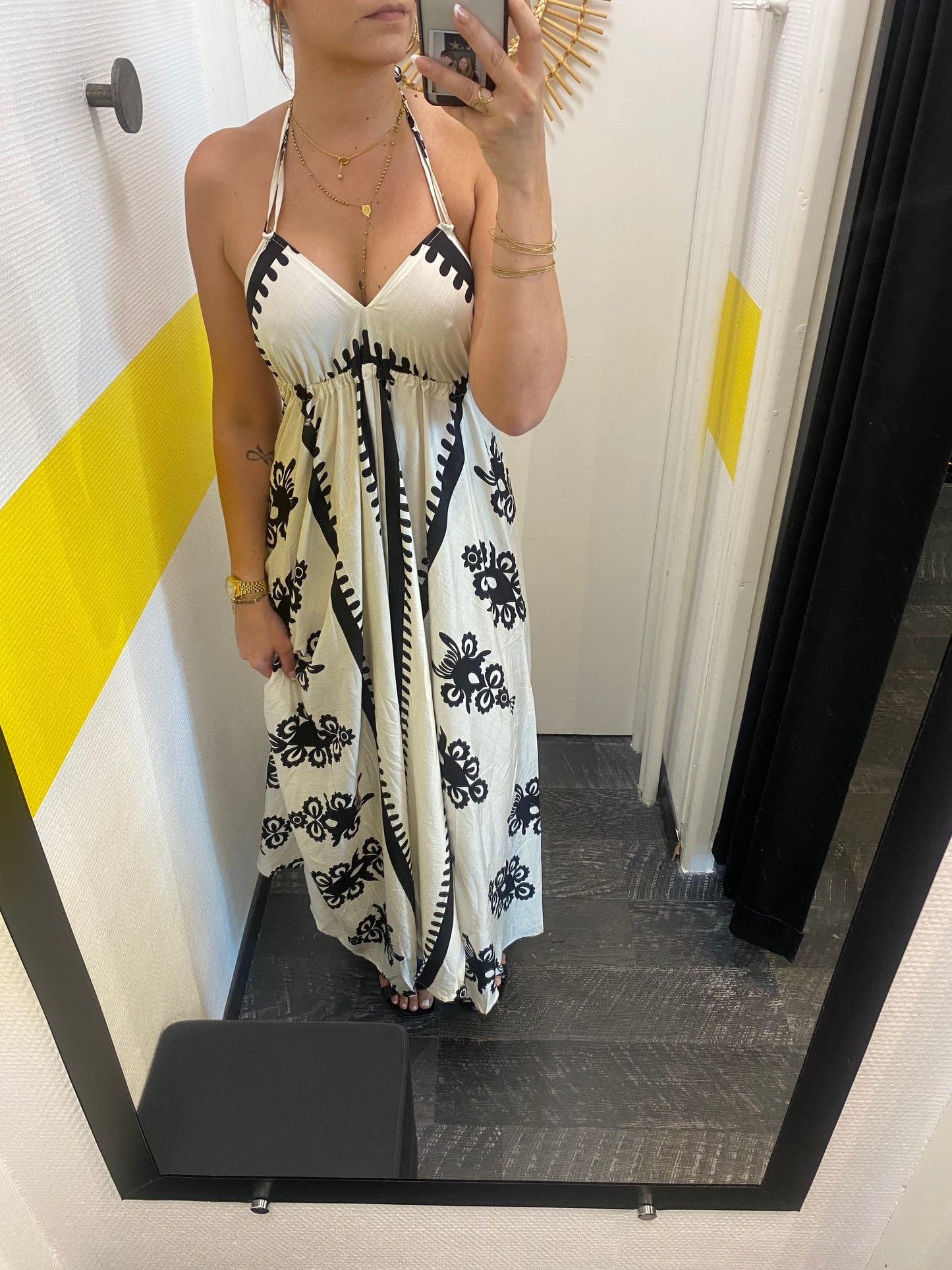 Robe longue blanche ou marine